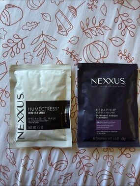 Nexxus Humectress Moisture Hydrating Mask — White